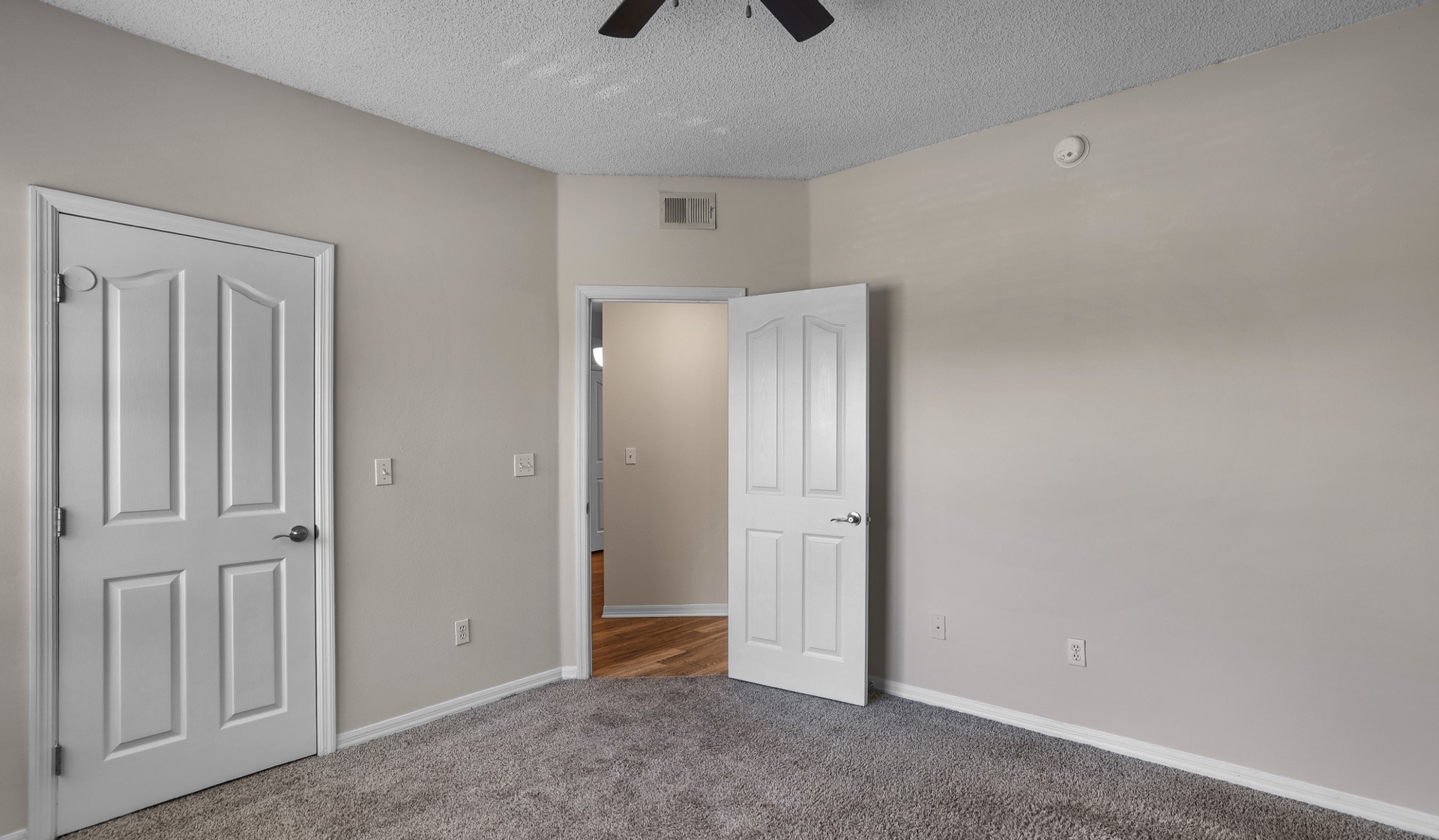 Timucuan Lakeside - Jacksonville, FL - Bedroom