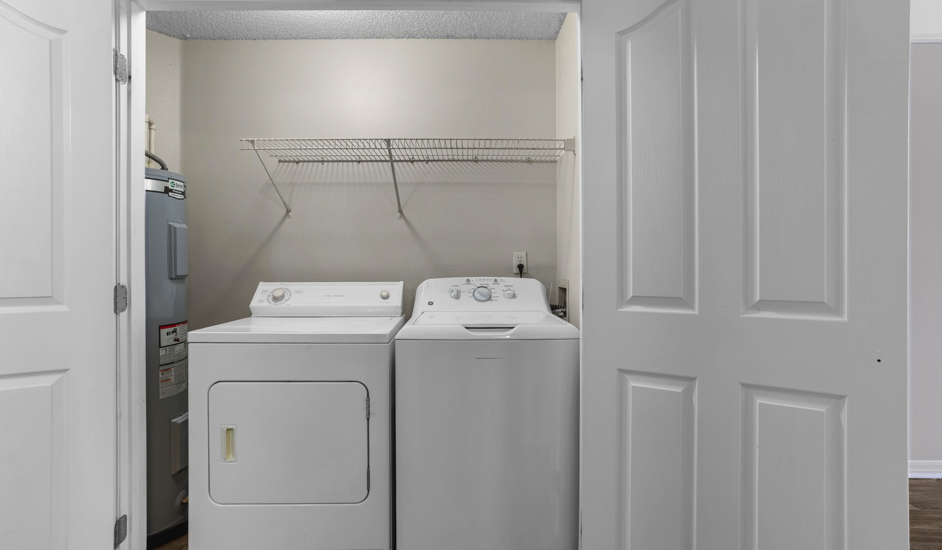 Timucuan Lakeside - Jacksonville, FL - Laundry