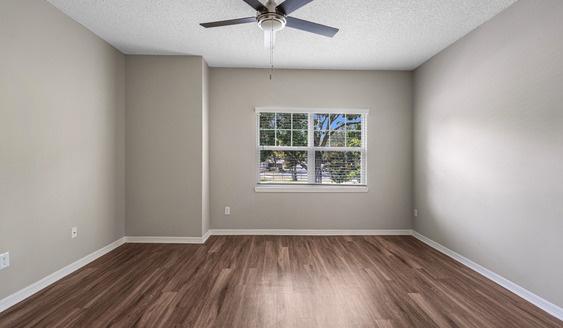 Timucuan Lakeside - Jacksonville, FL - Bedroom