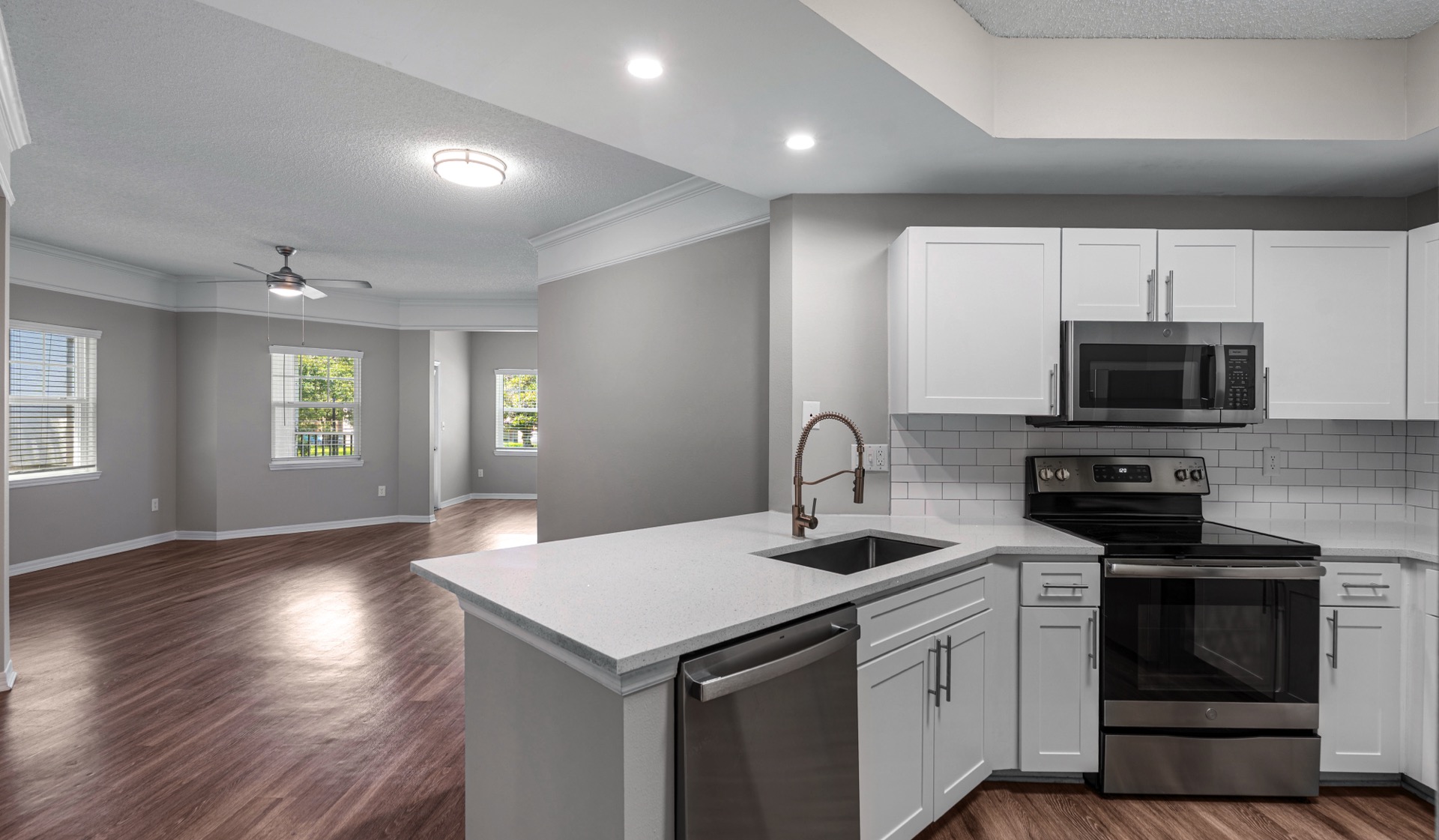 Timucuan Lakeside - Jacksonville, FL - Kitchen